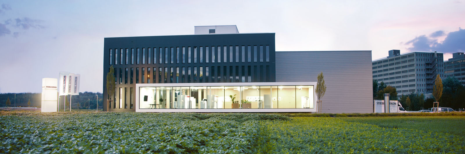 Ob Briefschaften für den Eigenbedarf, Broschüren für den Aussendienst oder Direct-Mailings für die Kunden und die B2B-Partner: Stiebel Eltron produziert viele Drucksachen. Deren Lagerung und Verwaltung wurde nun an die Kromer Print AG ausgelagert.