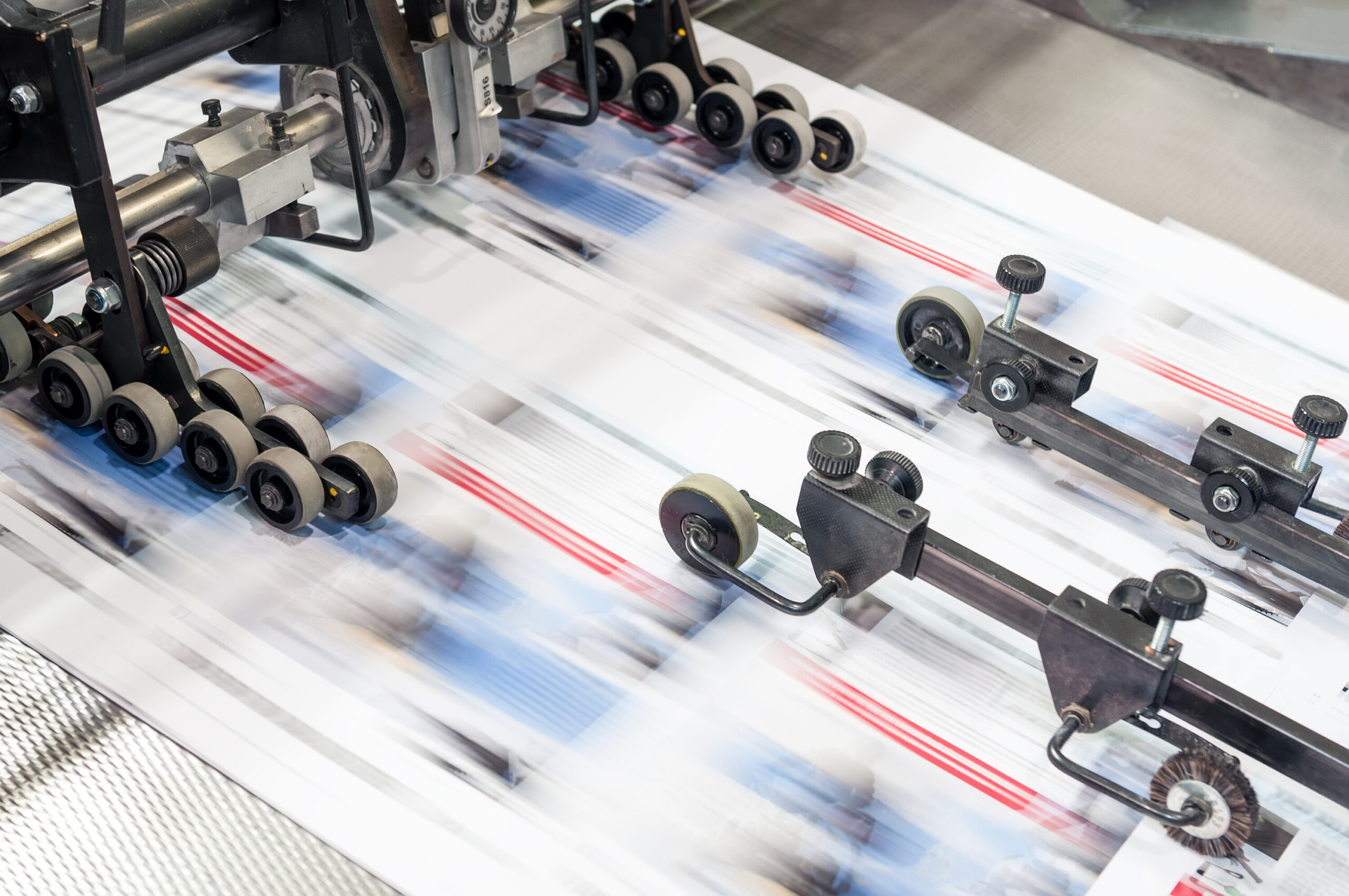 Bei den Konsumierenden geniesst physische Werbung eine höhere Akzeptanz – und zwar auch bei der jungen Generation. © Can Stock Photo / Bormotov